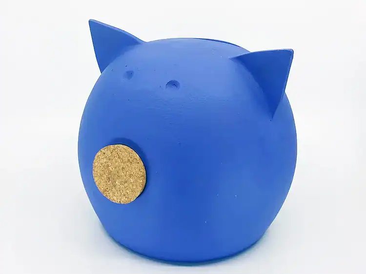 Jucarie casuta in forma de porcusor, pentru gradina sau camera copiilor, ideala pentru joaca si decor.