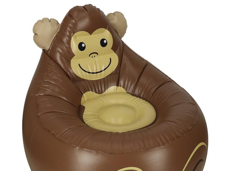 Alt text: Scaun de joacă pentru copii în formă de leu, material sigur și confortabil.