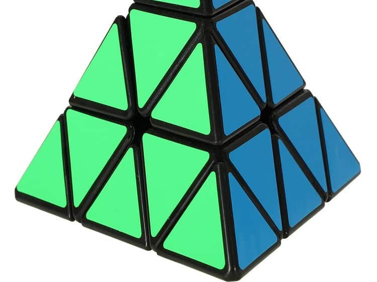 Dimensiuni: 8.5cm x 9.5cm