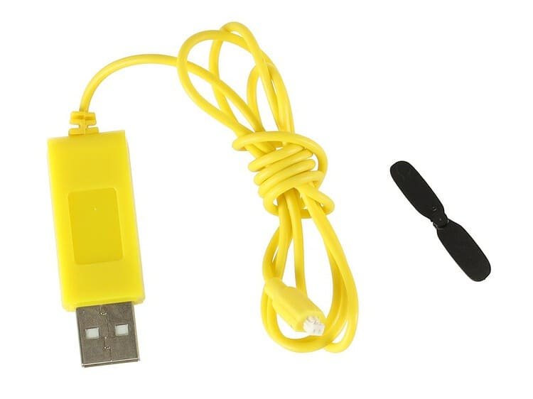 Jucarie de plastelină galbenă cu cablu USB și elice pentru drone sau vehicule RC mate.