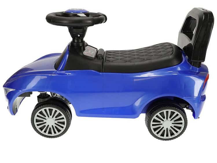 1. Mașinuță electrică pentru copii, culoare albastră, pentru joacă în aer liber.