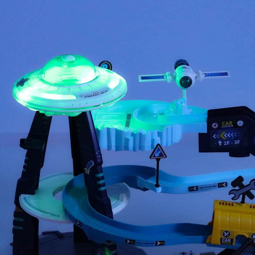 UFO și satelit luminoase pentru copii, jucarii educative și interactive pentru camera micuților.