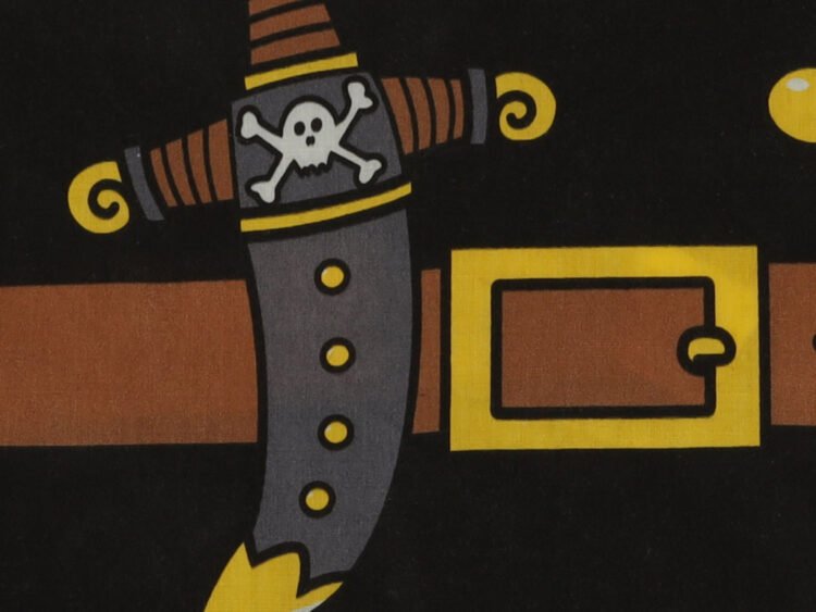 1. Desen cu țestoasă pirat cu culoare negru, galben, maro și gri, pentru haine de copil.