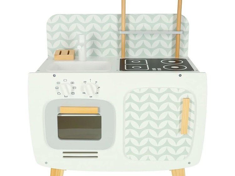 își va îmbunătăți abilitățile manuale și va fi ocupat pentru o perioadă lungă de timp. Dimensiunile bucătăriei: 58 x 72