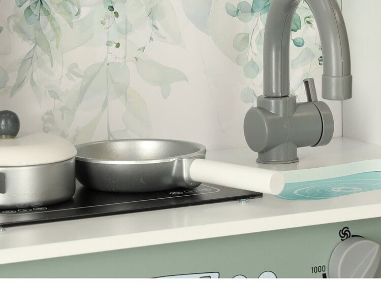 - Chiuvetă de jucărie pentru copii, în stil realist, pentru joacă artizanală.