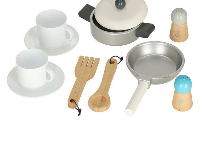 Jucării de lemn pentru copii – set bucătărie, tigăi, farfurii, ustensile și condimente din lemn pentru joacă creativă.