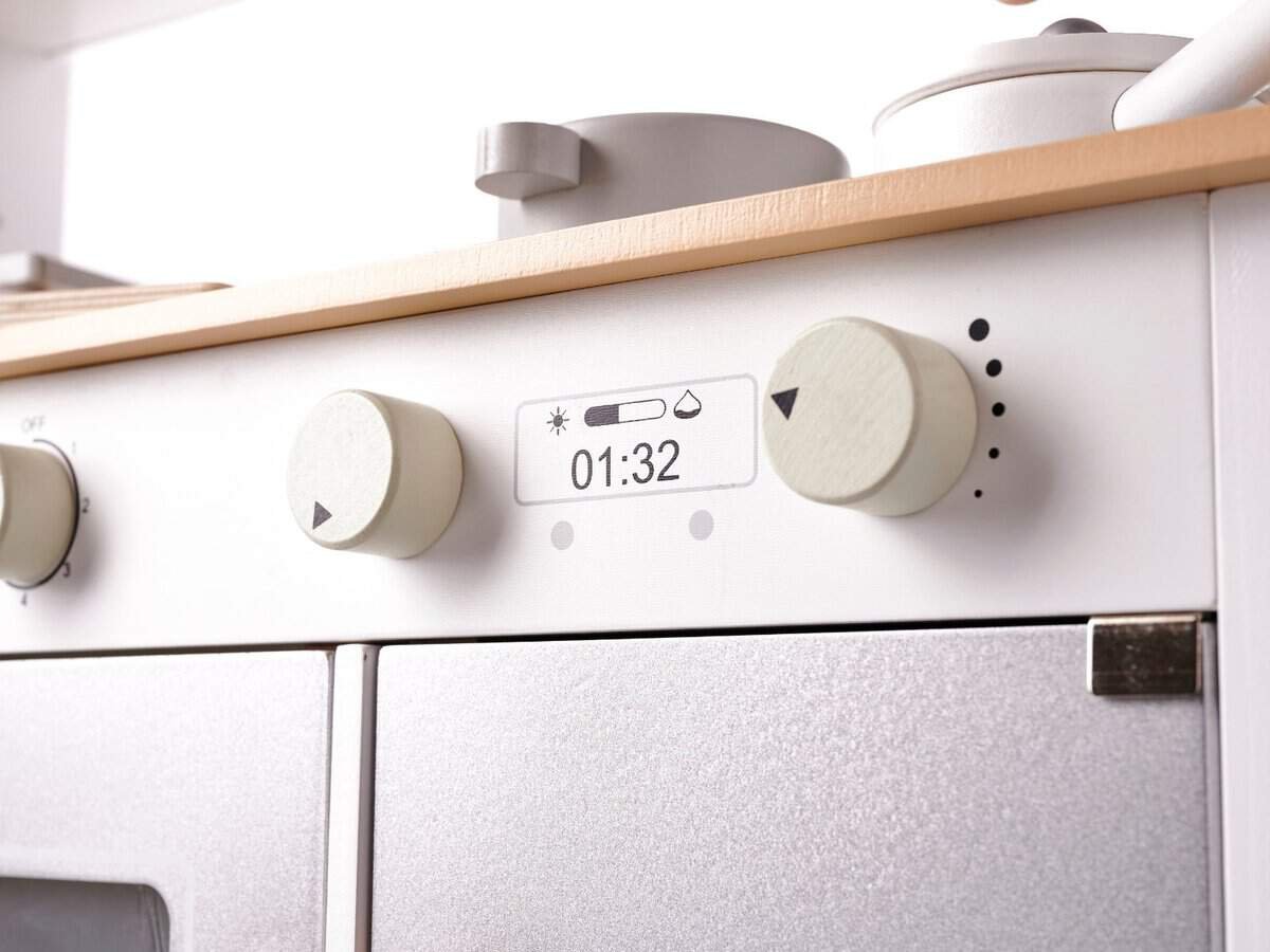 1. Jucării pentru copii, casuță jucării, mobilier pentru camera copiilor, decor pentru camera.