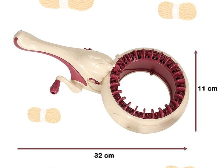 Jucarie de cusut pentru copii, mare, cu design amuzant și sigur pentru joacă creativă.