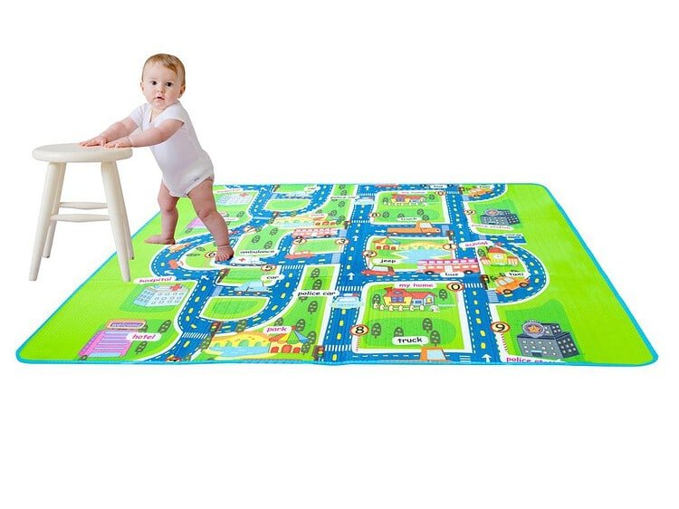 1. Covor jucării pentru copii cu traseu urban și oraș.
