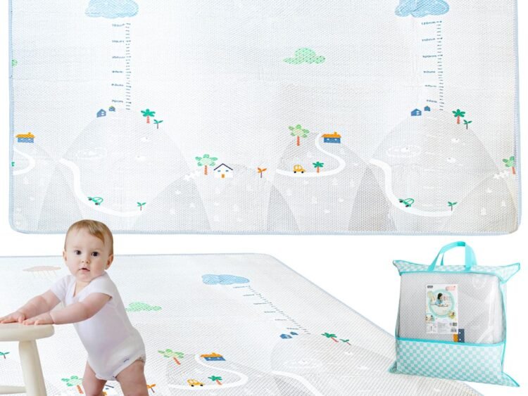 atunci când se joacă sau învață să se târască. Vă protejează copilul de căzături și de podelele reci. Culoarea strălucitoare se potrivește cu orice interior. Dimensiuni: 200x180cm. Grosime: 1 cm.