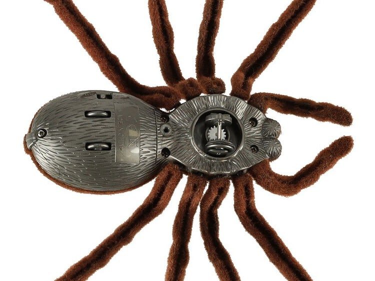 Jucarie păianjen cu picioare din pipe cleaner, pentru copii și decor.