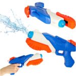 Arma de apă lansator de apă 400ml albastru - Tun lansator de apă. Perfect pentru tinerii experți în arme cu apă. Jocul este excelent pentru a dezvolta abilitățile manuale ale copilului dumneavoastră și pentru a încuraja mișcarea în aer liber. Capacitate: 400ml. Dimensiunile produsului: 29x14x4