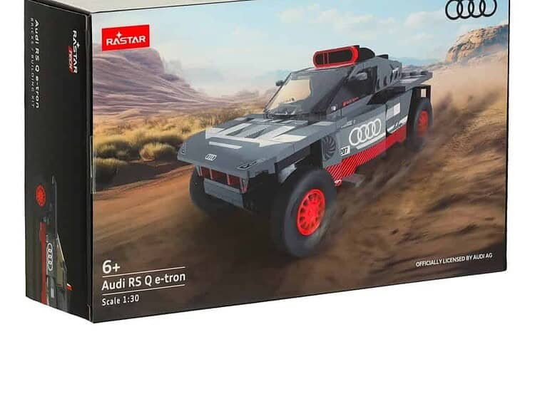 1. Mașinuță Lego Audi RS Q e-tron, joacă pentru copii, colecție vehicule copii.