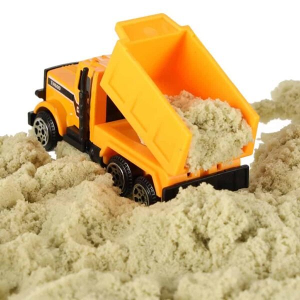 un camion basculant și un cilindru compactor. Setul va dezvolta creativitatea și imaginația copilului dumneavoastră. Dimensiuni de 7