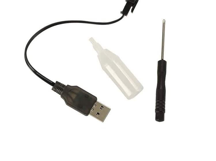 Adaptor pentru USB, pipetă și șurubelniță pentru asamblare jucării. Reparație și întreținere pentru jucării.