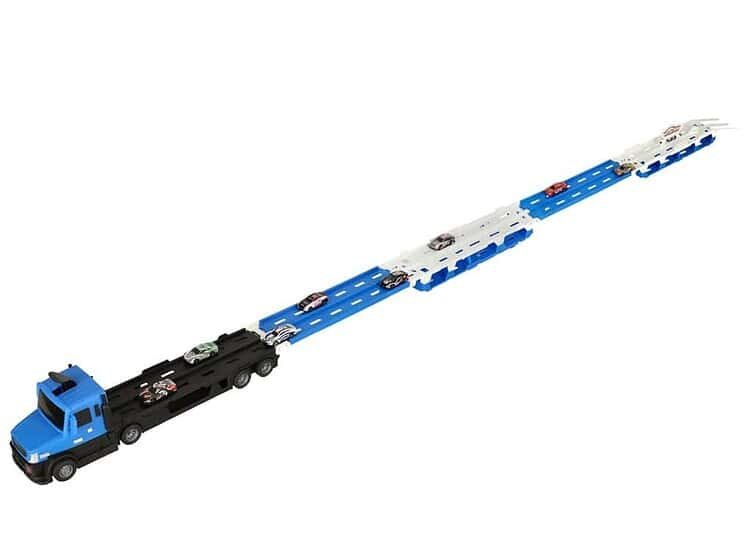 1. Jucărie tren cu mașini și pod, ideală pentru copii, realizată din plastic durabil.