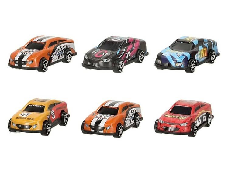 Mașinuțe de jucărie pentru copii, modele sport și curse, perfect pentru joacă și colecție.