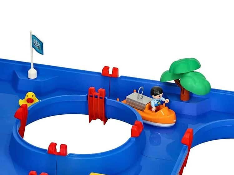 Jucărie de grădină din plastic cu șenile 89 de bucăți -