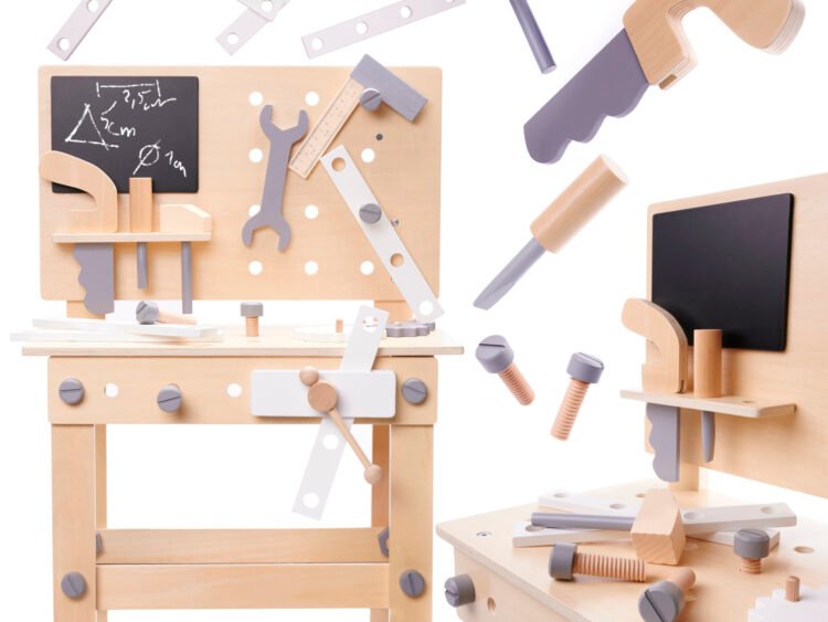 Atelier din lemn cu unelte pe o masă DIY set - Atelier senzațional cu instrumente. Visul unui mic bricolajist devenit realitate. Încurajează gândirea logică și stimulează creativitatea. Setul include: o masă