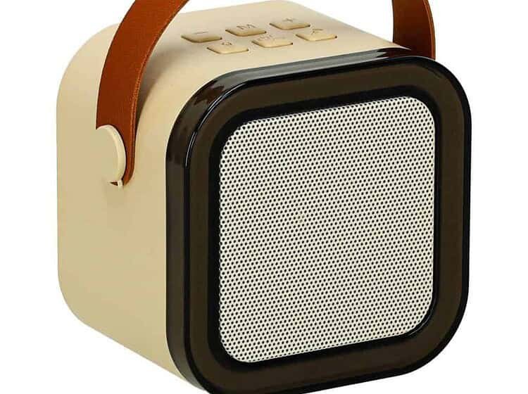 1. Difuzor portabil pentru copii, design modern și sigur, ideal pentru jucării și activități.