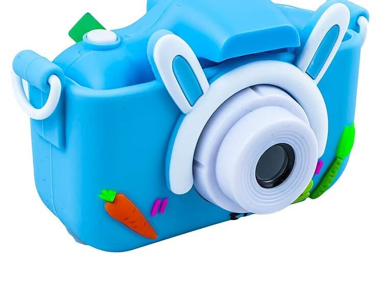 1 cablu de incarcare si 1 bareta.