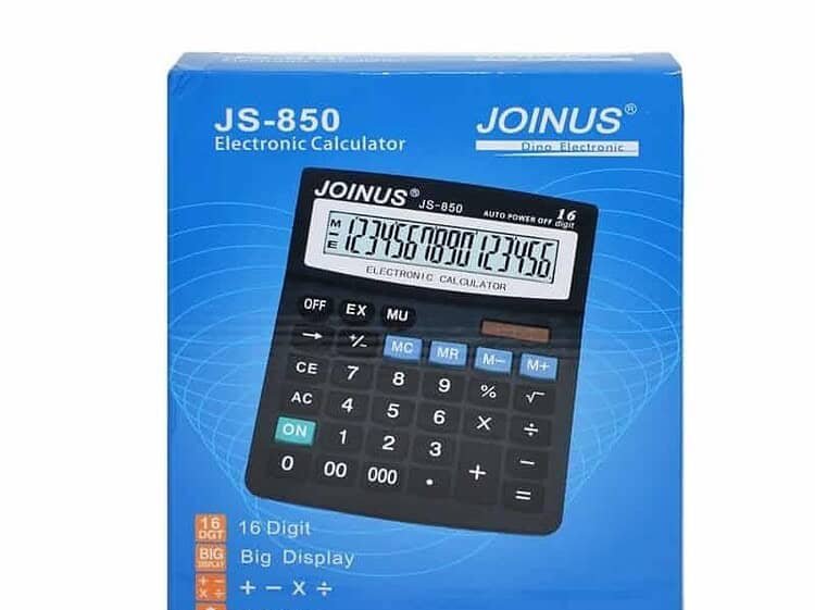 - calculator confectionat din material plastic;