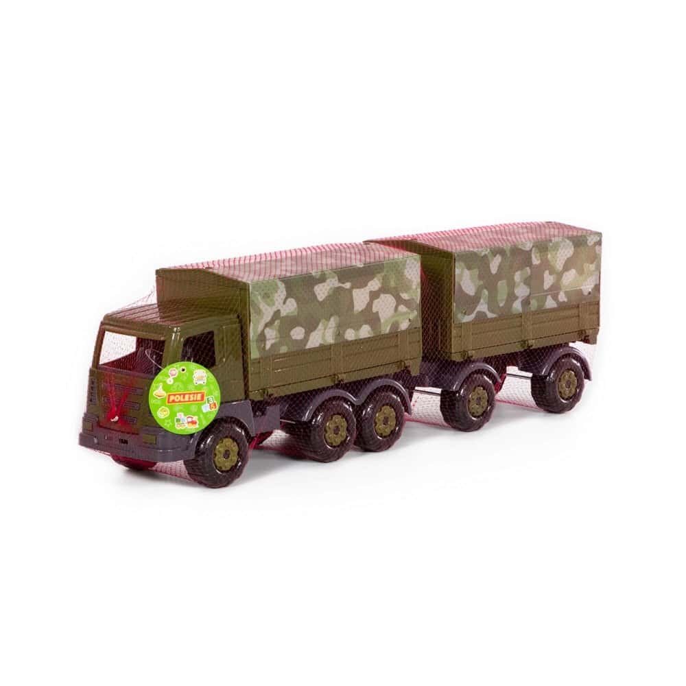 - Camionul militar are remorca cu copertina detasabila