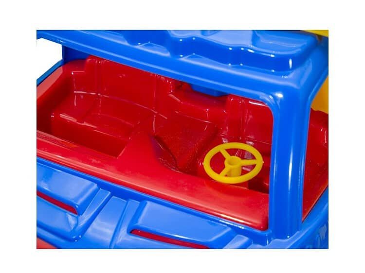 - Camionul are: bena basculanta