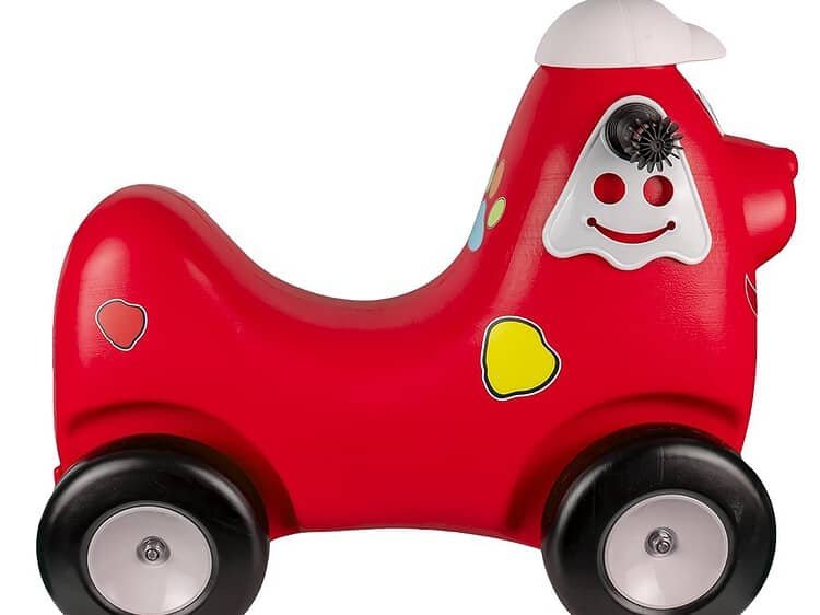 - Vehiculul catel are: 4 roti pentru deplasare inainte-inapoi