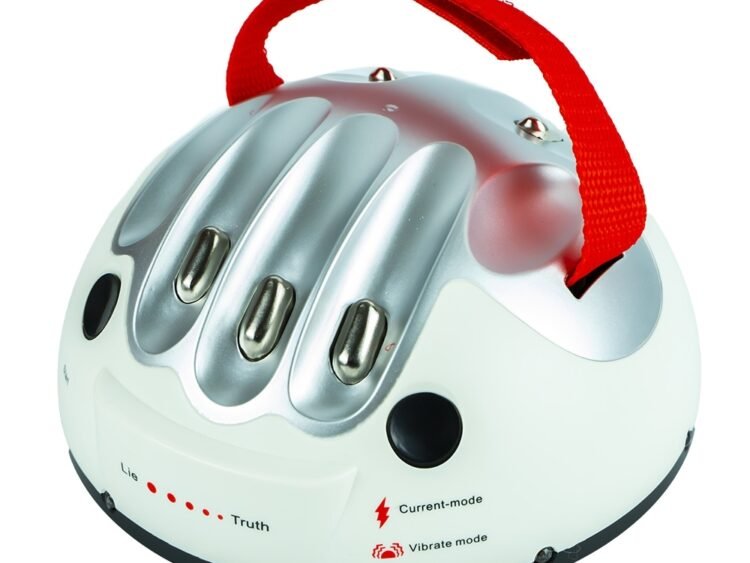 - Detectorul de minciuni are patru ventuze in partea de jos