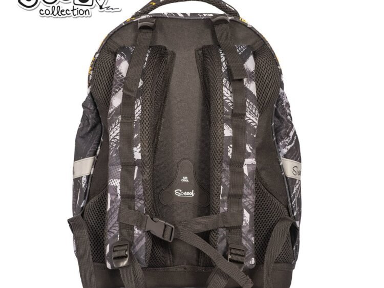 cel frontal fiind echipat cu organizator si suport pentru chei