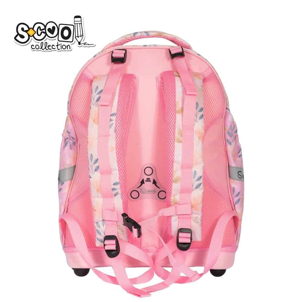 cel frontal fiind echipat cu organizator si suport pentru chei