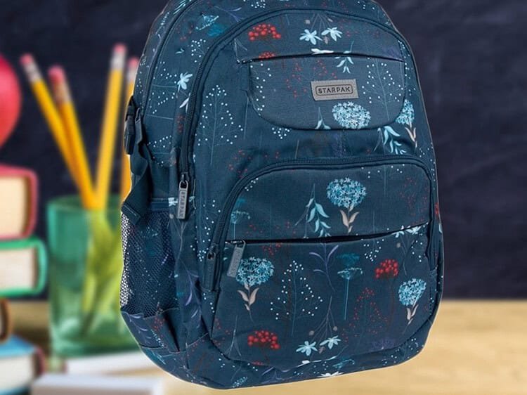 1. Rucsac școlar pentru copii cu imprimeu floral, ideal pentru școală și activități recreative.