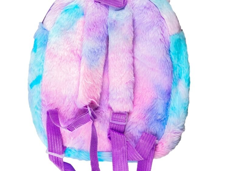 rucsacul este prevazut cu un compartiment