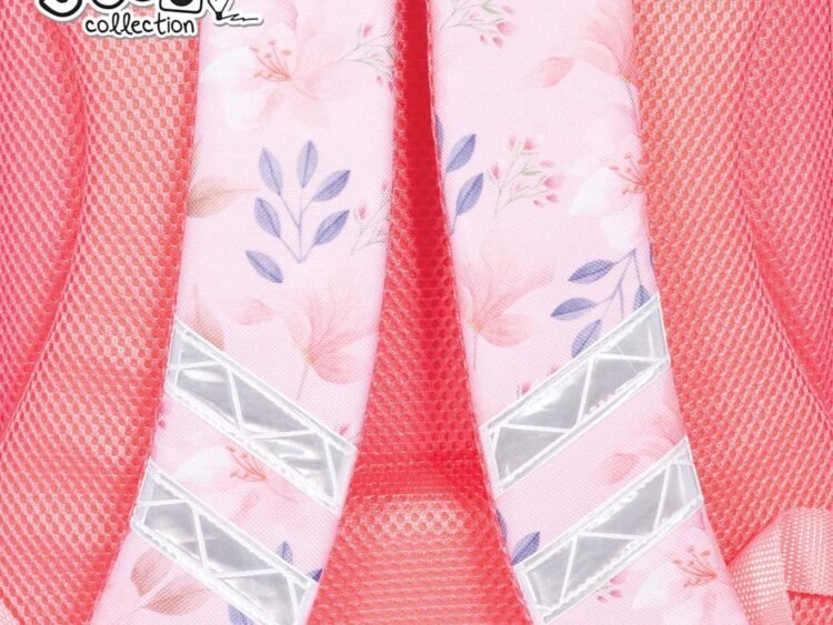 - Ghiozdanul este realizat din poliester rezistent 600D