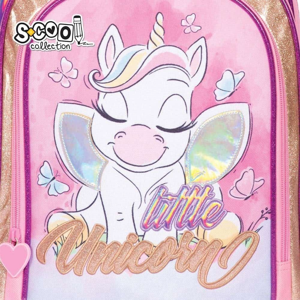 iar la interior din captusala. Buzunarul frontal are imprimeu