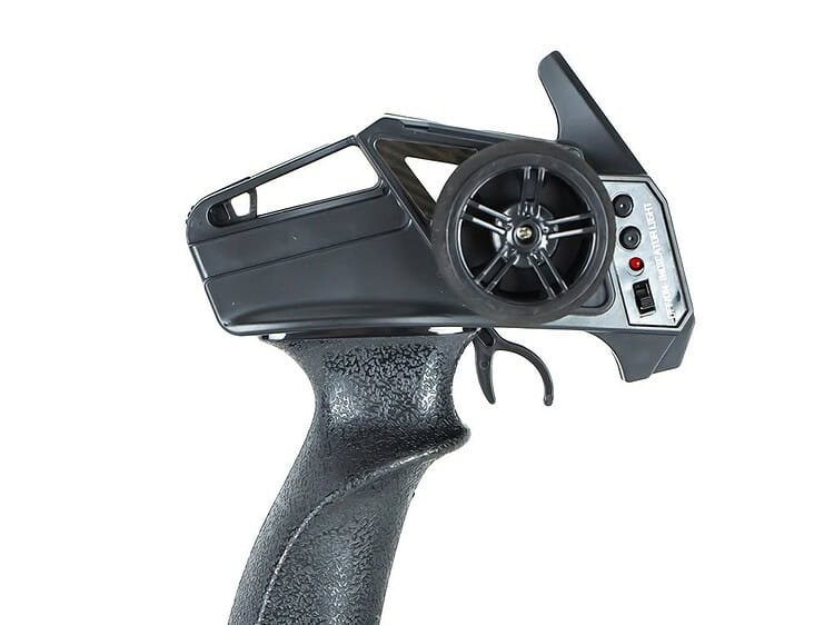 - roti supradimensionate si caroserie viu colorata