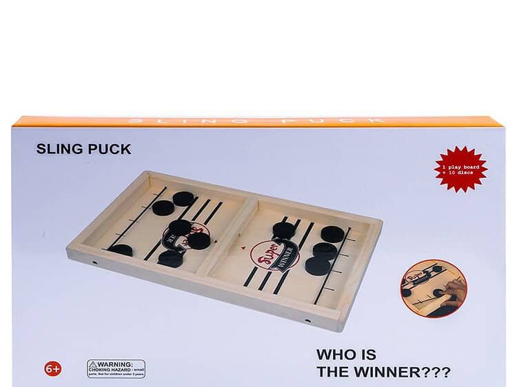 - Jucaria este realizata din lemn.