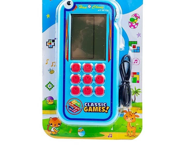 cu USB - - Jocul cu forma clasica are 23 moduri de joc ce pot fi setate pe nivele de dificultate diferite.