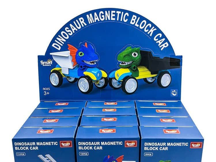 cabina vehiculului fiind inlocuita de un cap de dinozaur.