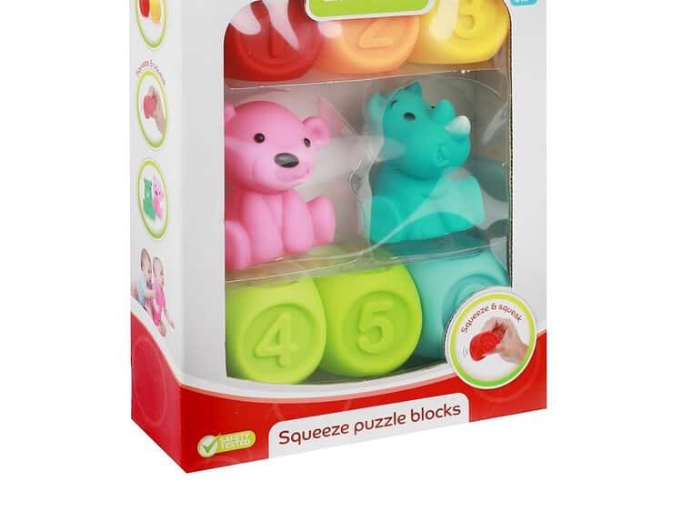 1 urs roz si 1 rinocer turcoaz.