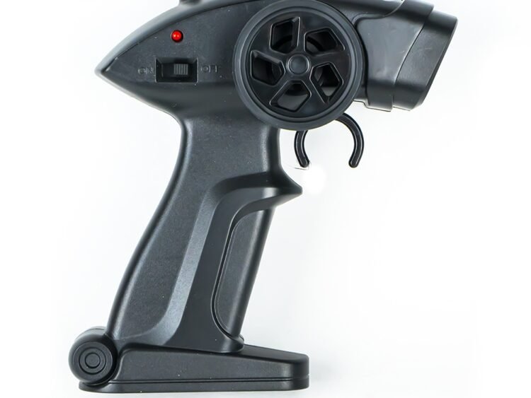 - caroserie cu design modern + suspensii individuale