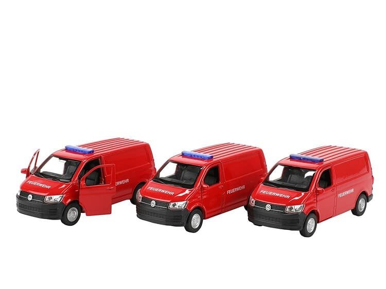 - Vehiculul are mecanism pull back pe rotile din spate