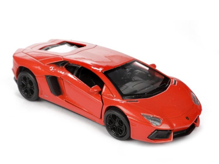 Mașină de jucărie sport roșie Lamborghini, detalii realiste pentru copii, cadou ideal.
