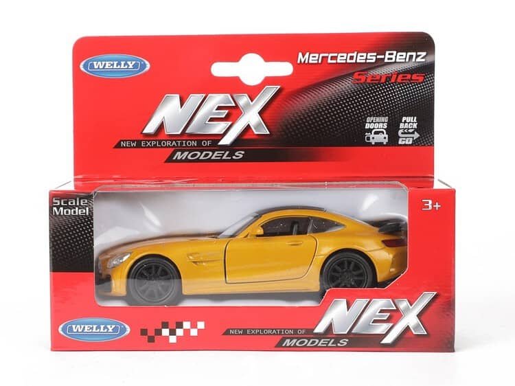 are 2 portiere care se deschid