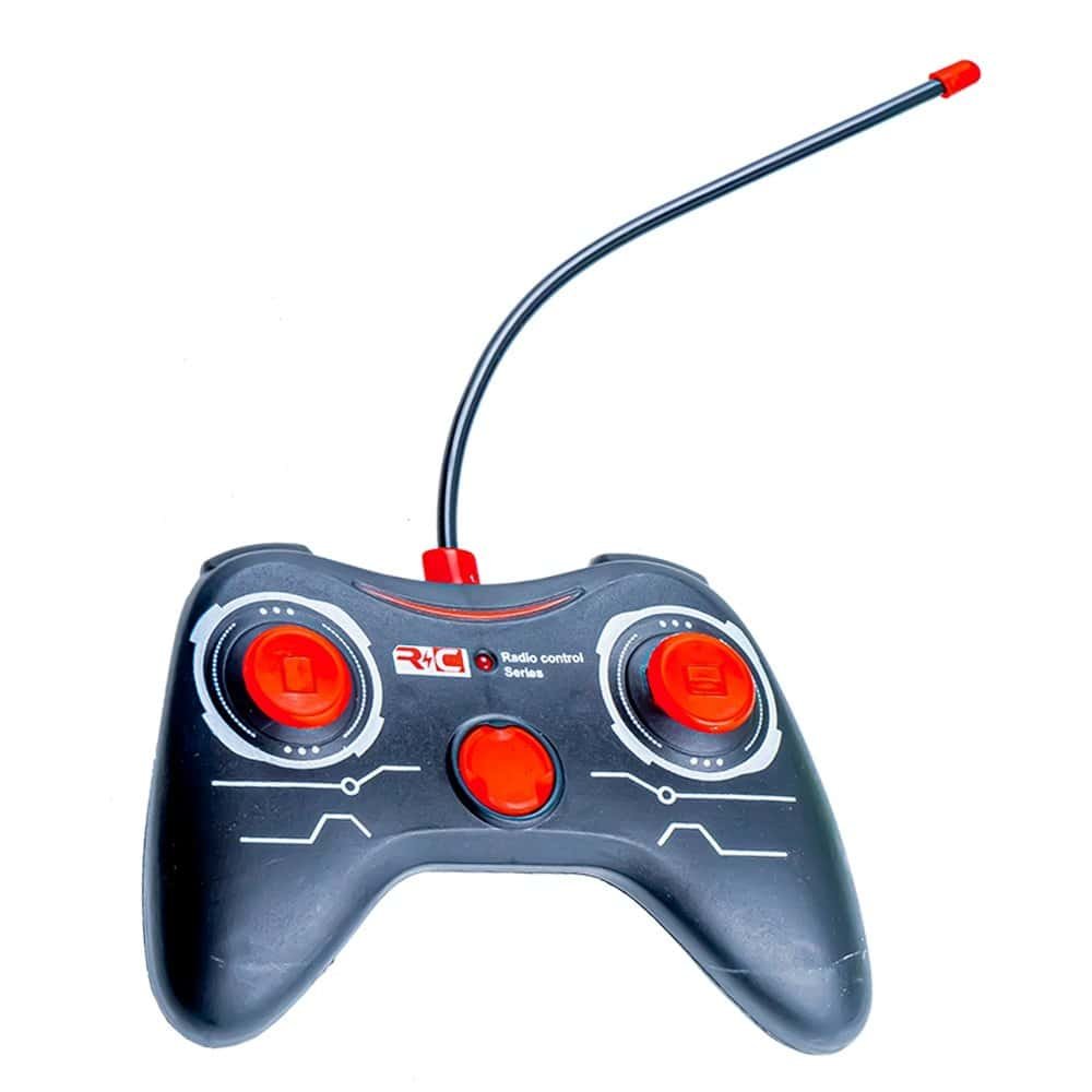 inapoi sau intoarce la stanga sau dreapta datorita comenzilor RC-ului. Vehiculul are caroseria detasabila