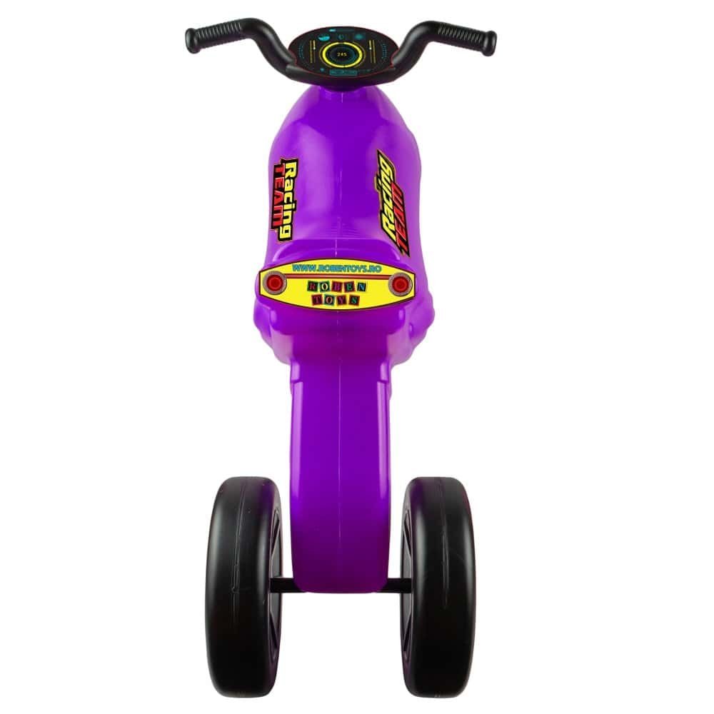 - Motocicleta este confectionata din material plastic.