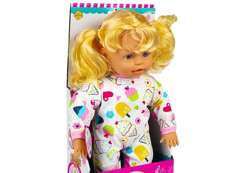 este realizata dintr-un material plastic