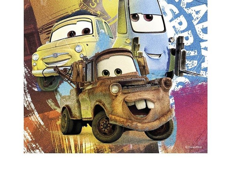 - Piesele sunt realizate din carton.