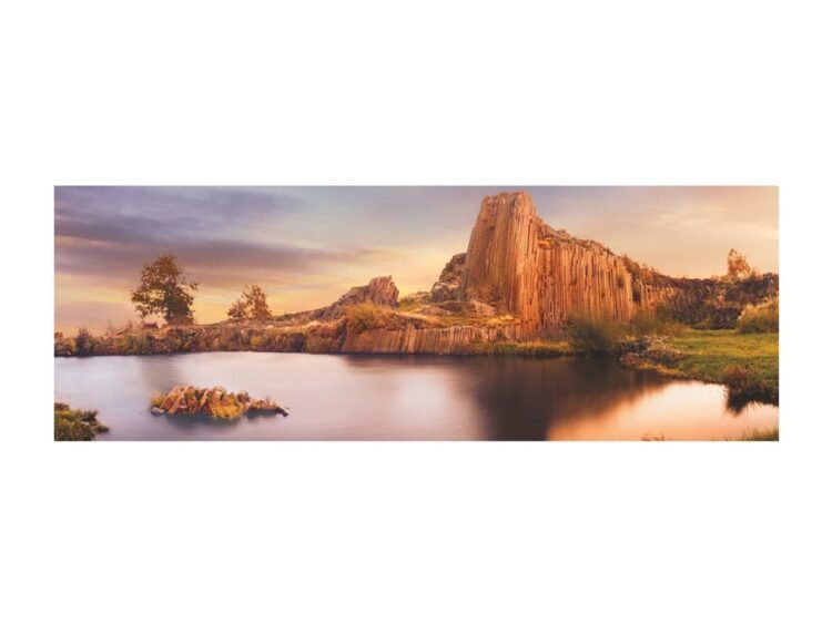 - Dimensiuni puzzle: 235x84 cm.